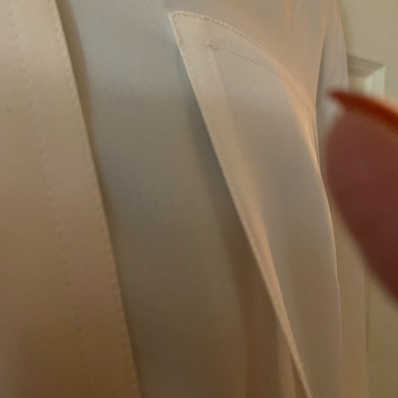 Michael Kors cream buttoned blouse size large - Picture 9 of 9